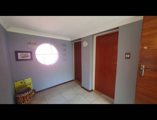 5 BEDROOM FREEHOLD FOR SALE IN LINMEYER